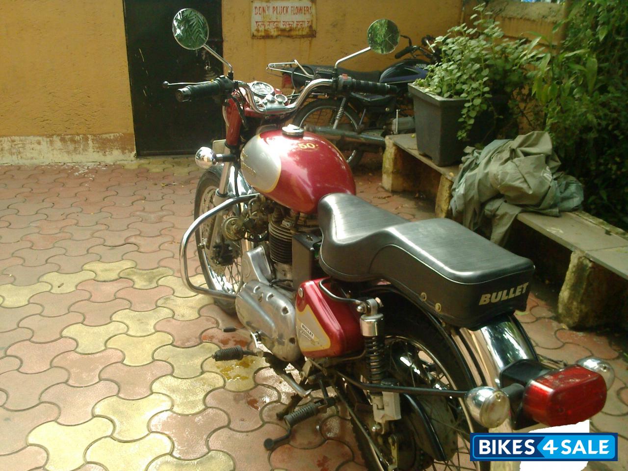 Red & Silver Royal Enfield Bullet Electra 5S Red & Silver Royal Enfield Bullet Electra 5S