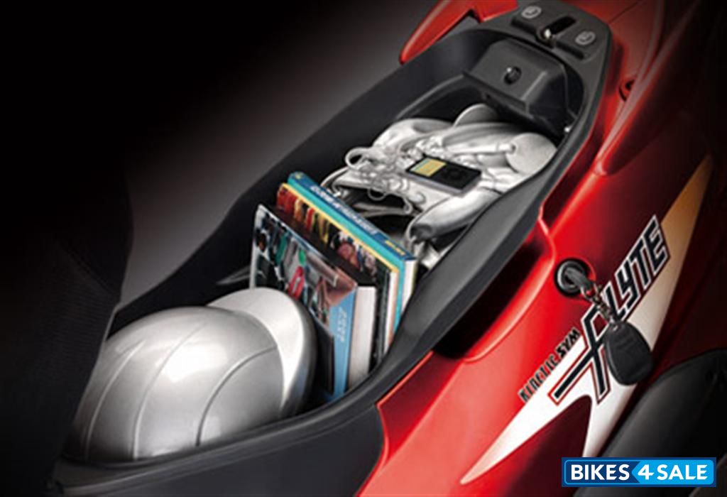 M Blue Kinetic Flyte