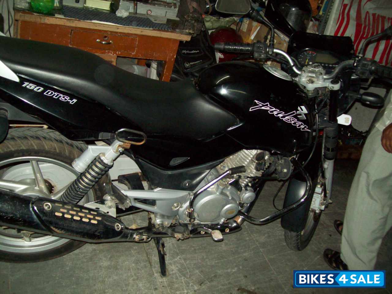 Black Bajaj Pulsar 150 DTSi