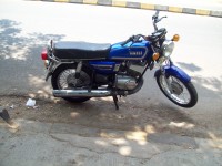 Blue Yamaha RX 135