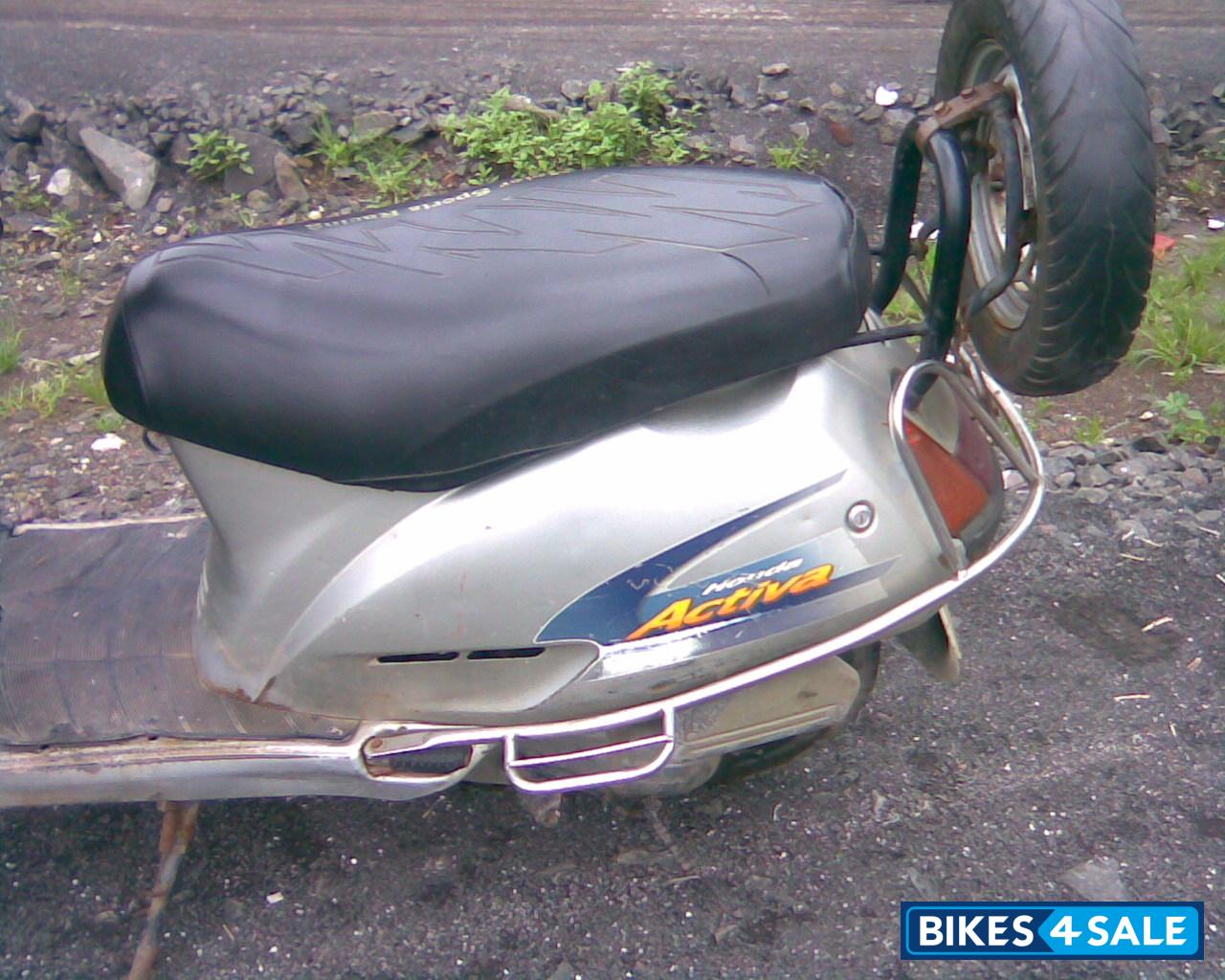 Silver Honda Activa Silver Honda Activa
