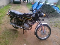 Black Yamaha RX 135