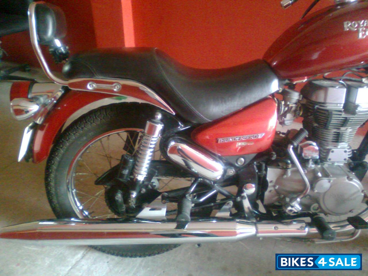 Red Royal Enfield Thunderbird TwinSpark 350