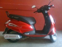 Red Suzuki Access 125