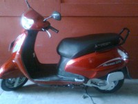Red Suzuki Access 125