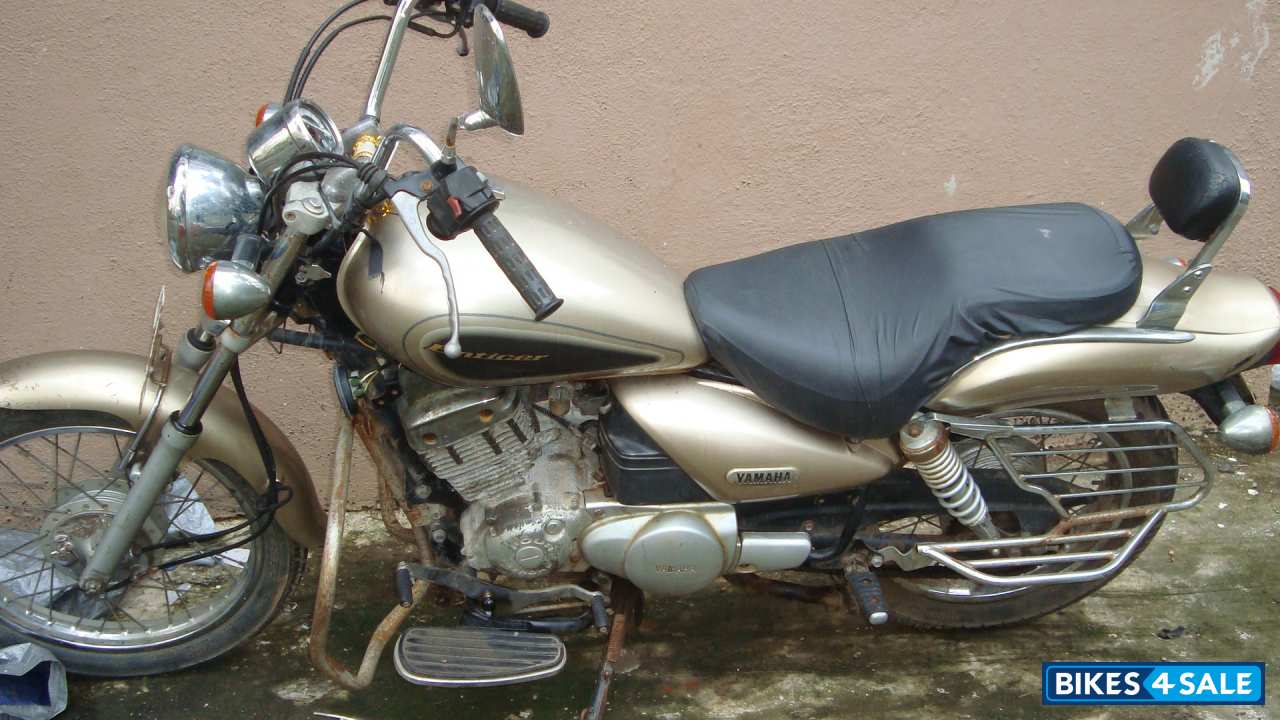 Golden Yamaha Enticer