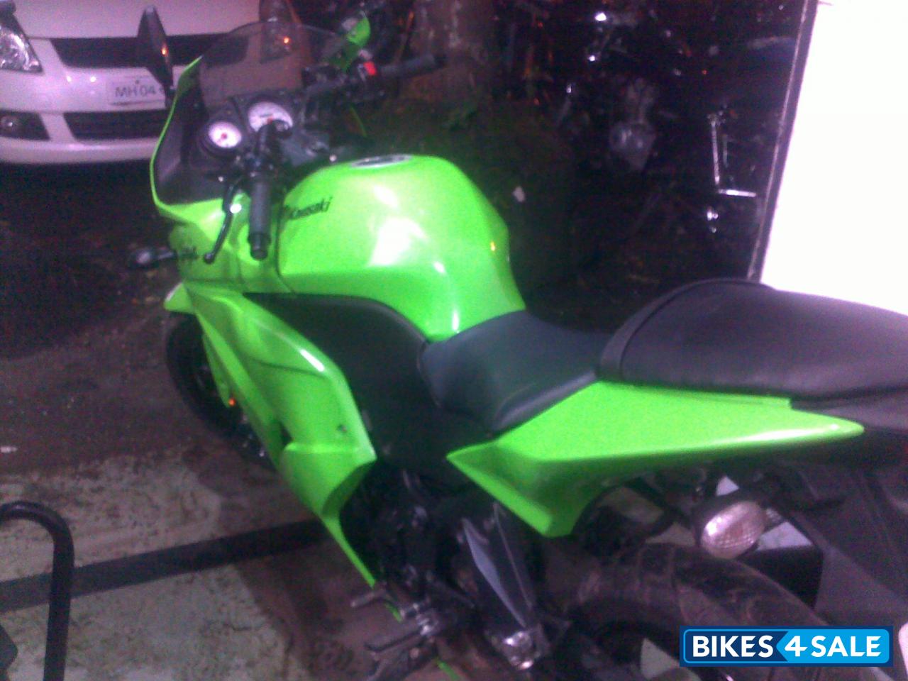 Green Kawasaki Ninja 250R