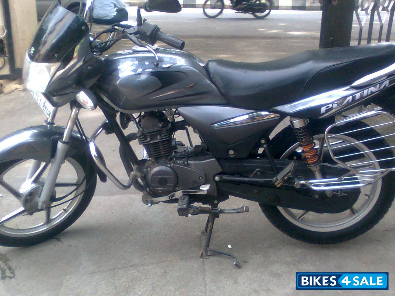 Silver Grey Bajaj Platina 100