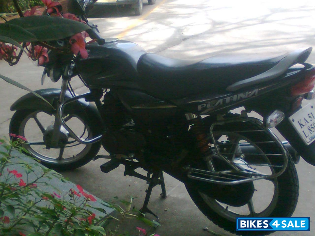 Silver Grey Bajaj Platina 100