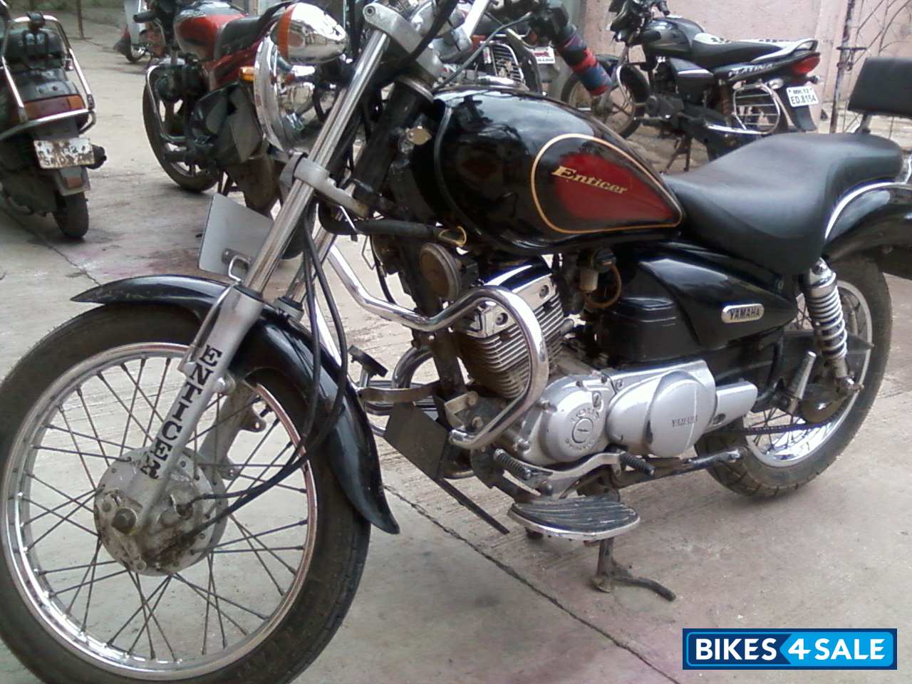 Used 2003 model Yamaha Enticer for sale in Pune. ID 59695. Black colour