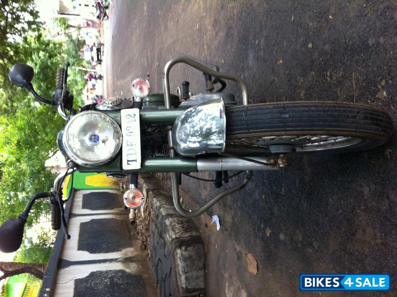 Green Royal Enfield Bullet Standard 350