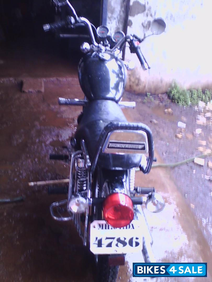 Blue Royal Enfield Thunderbird TwinSpark 350 Blue Royal Enfield Thunderbird TwinSpark 350