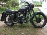 Classic Battle Green Royal Enfield Bullet Standard 350