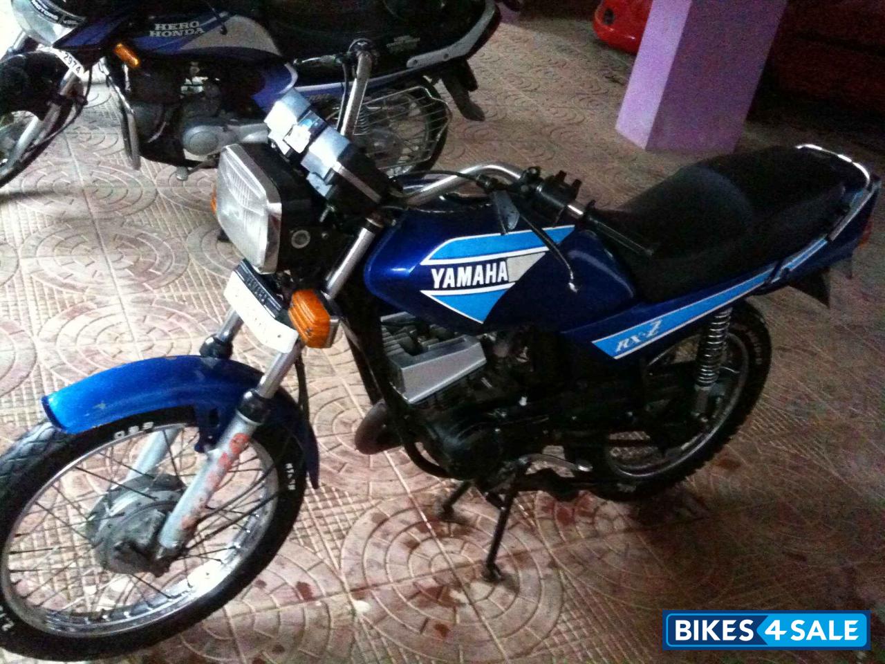 Blue N White Yamaha RXZ