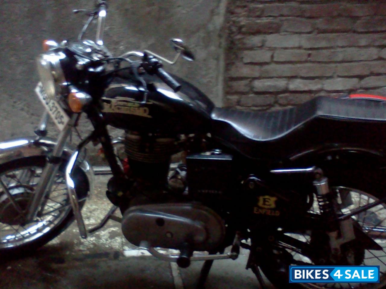 Black Royal Enfield Bullet Standard 350 Black Royal Enfield Bullet Standard 350
