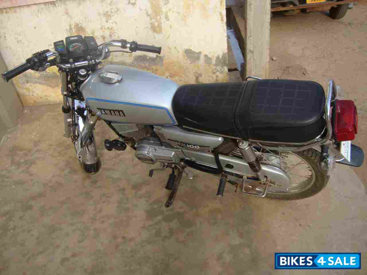 Silver Yamaha RX 100