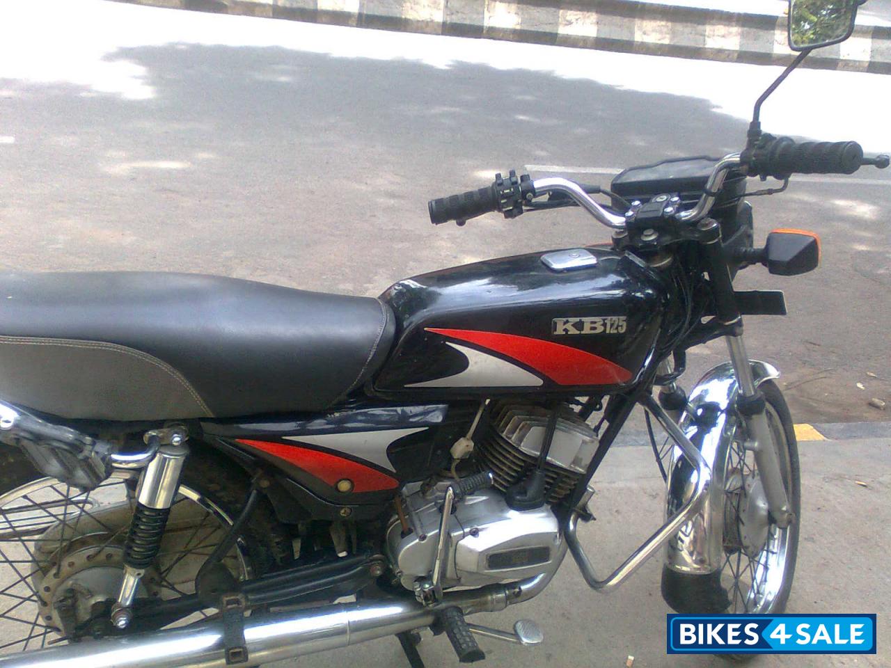Black Bajaj KB 125