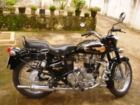 Black Royal Enfield Bullet Standard 350