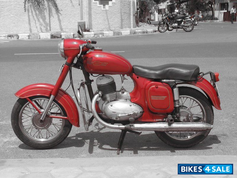 Used 1968 model Ideal Jawa Jawa for sale in Chennai. ID 62812. Red