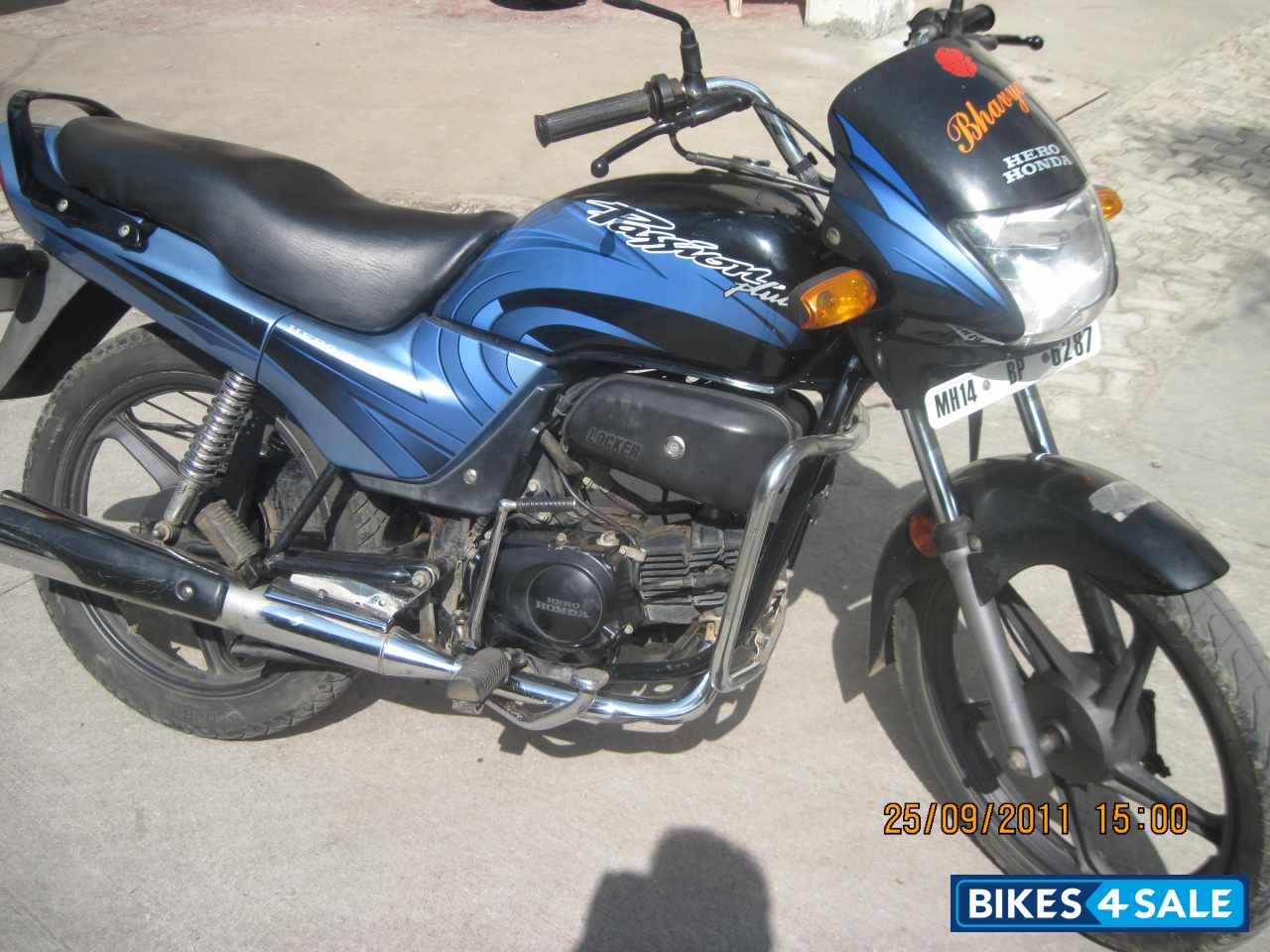 Blue Bajaj Discover DTSi 125 Blue Bajaj Discover DTSi 125