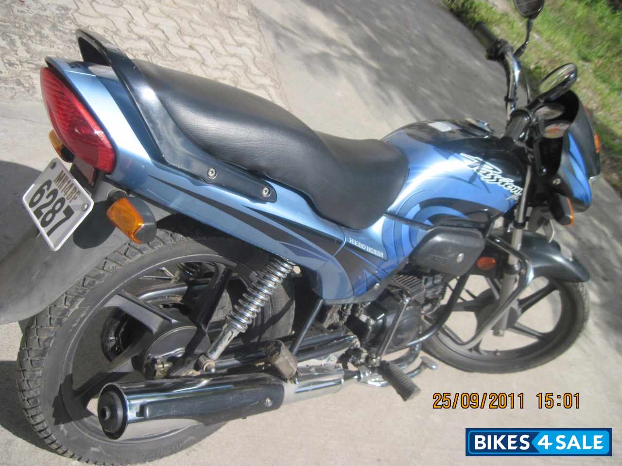 Blue Bajaj Discover DTSi 125 Blue Bajaj Discover DTSi 125