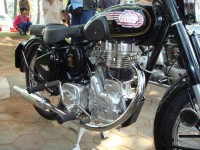 Black Royal Enfield Bullet Standard 350