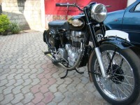 Black Royal Enfield Bullet Standard 350