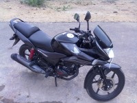 Black Honda CBF Stunner