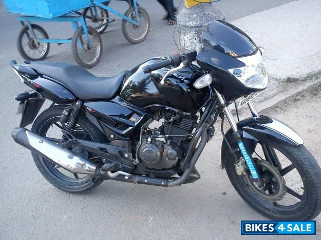 Black TVS Apache RTR 160