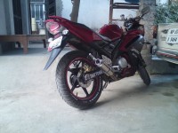 Red Yamaha YZF R15