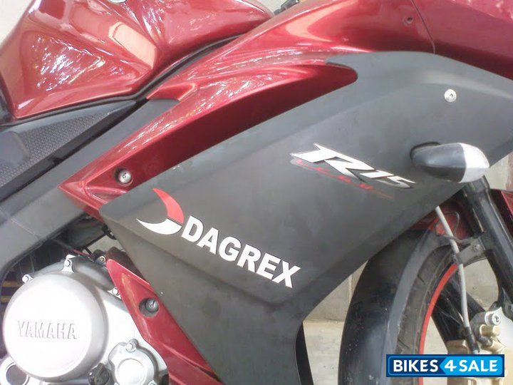 Red Yamaha YZF R15 Red Yamaha YZF R15