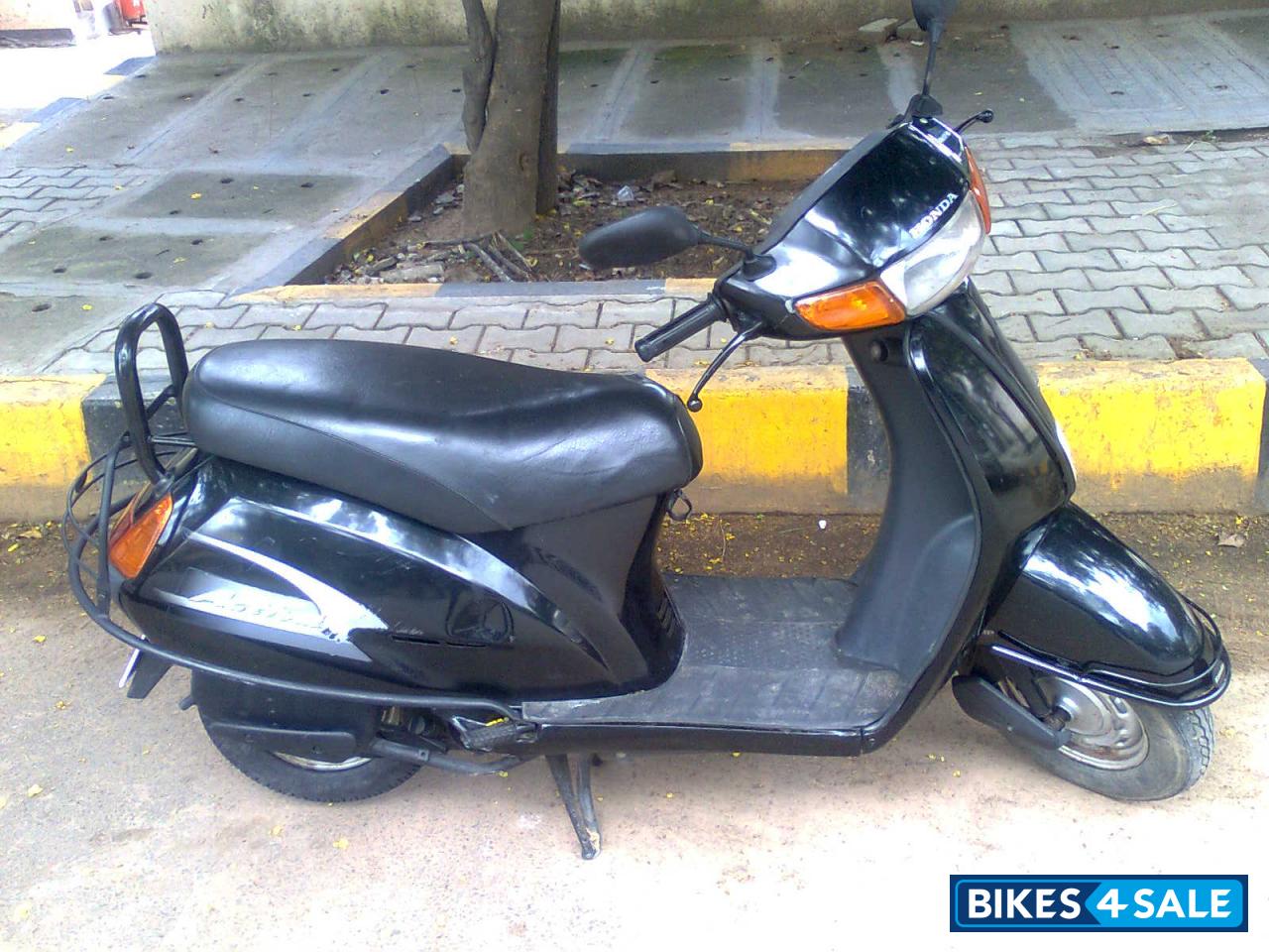 Black Honda Activa