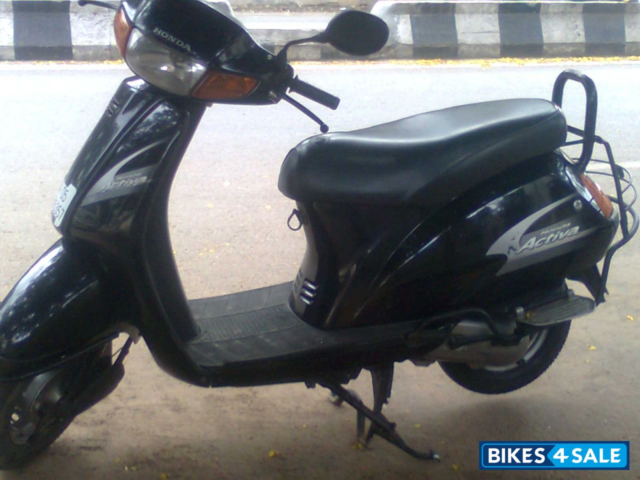 Black Honda Activa
