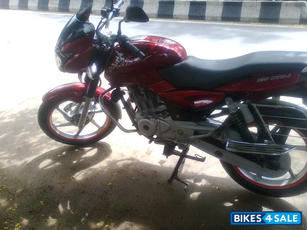 Red Bajaj Pulsar 150 DTSi