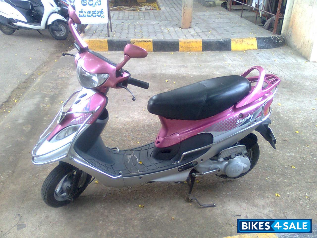 pink scooty price
