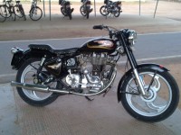 Black Royal Enfield Bullet Standard 350