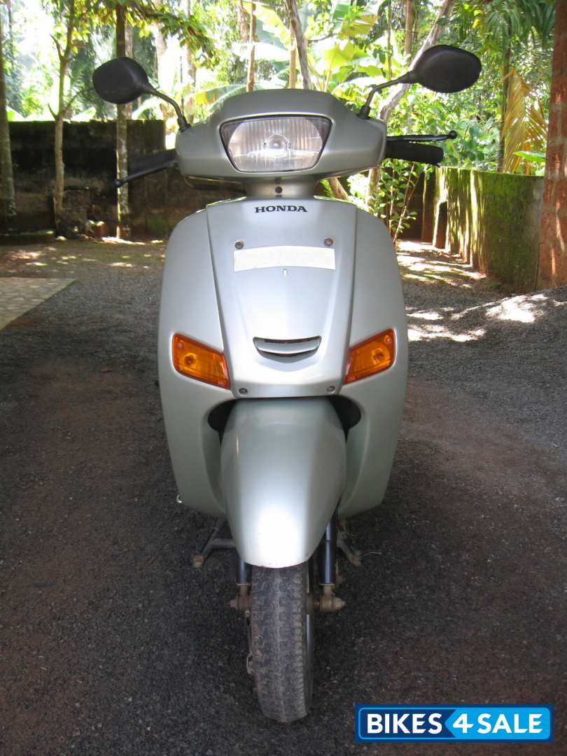 Silver Honda Eterno