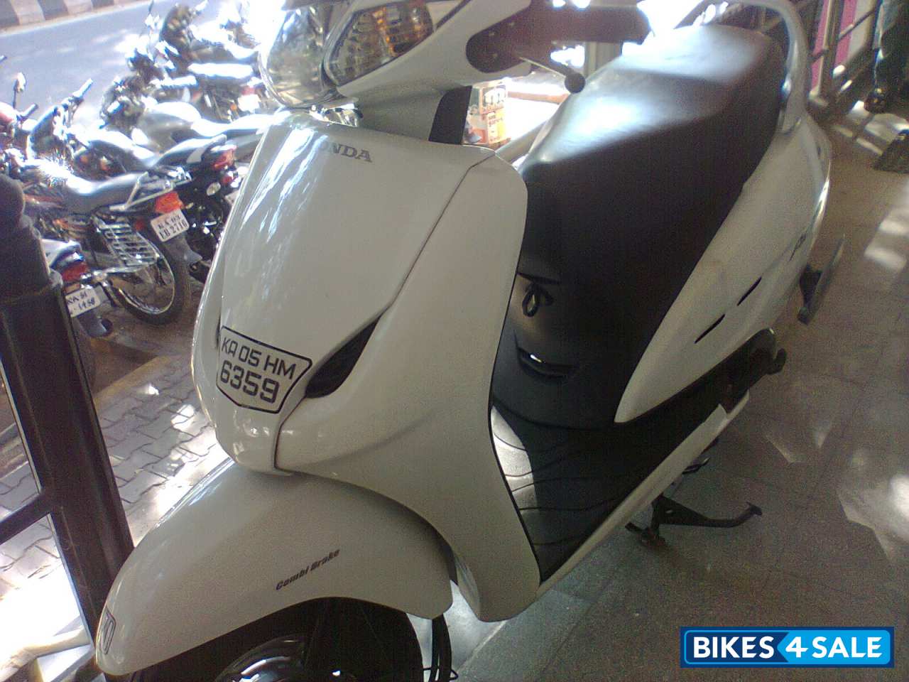 White Honda Activa