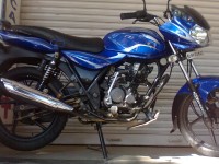 Black Bajaj Discover 100 DTS-Si