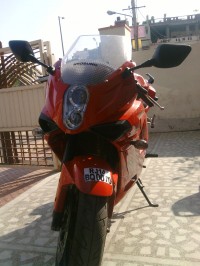 Red Hyosung GT650R