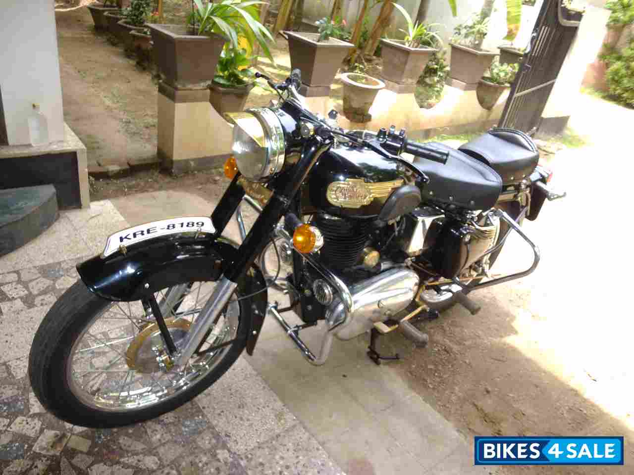 Black Royal Enfield Bullet Standard 350 Black Royal Enfield Bullet Standard 350