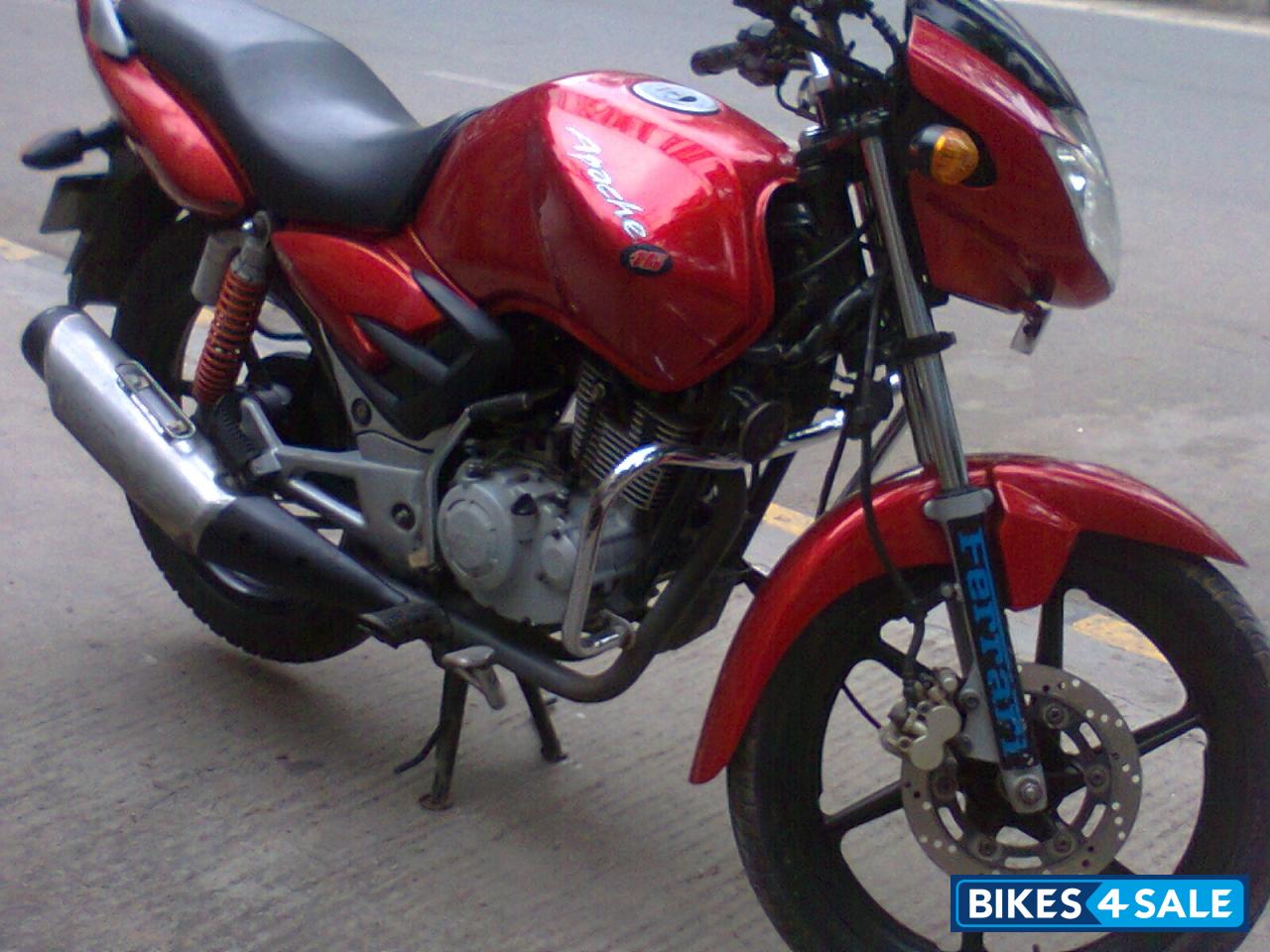 Red TVS Apache RTR 160