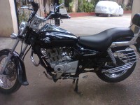 Black Bajaj Avenger 180 DTS-i