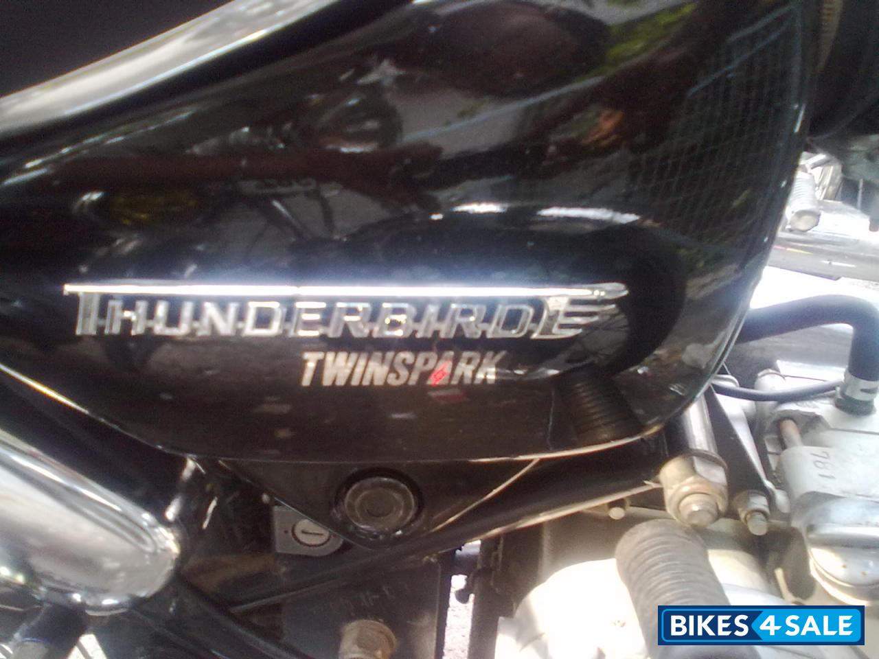 Magic Black Royal Enfield Thunderbird Magic Black Royal Enfield Thunderbird