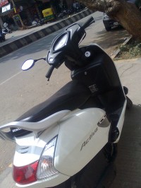 White Honda Activa