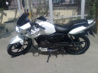 White TVS Apache RTR 180