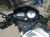 White TVS Apache RTR 180