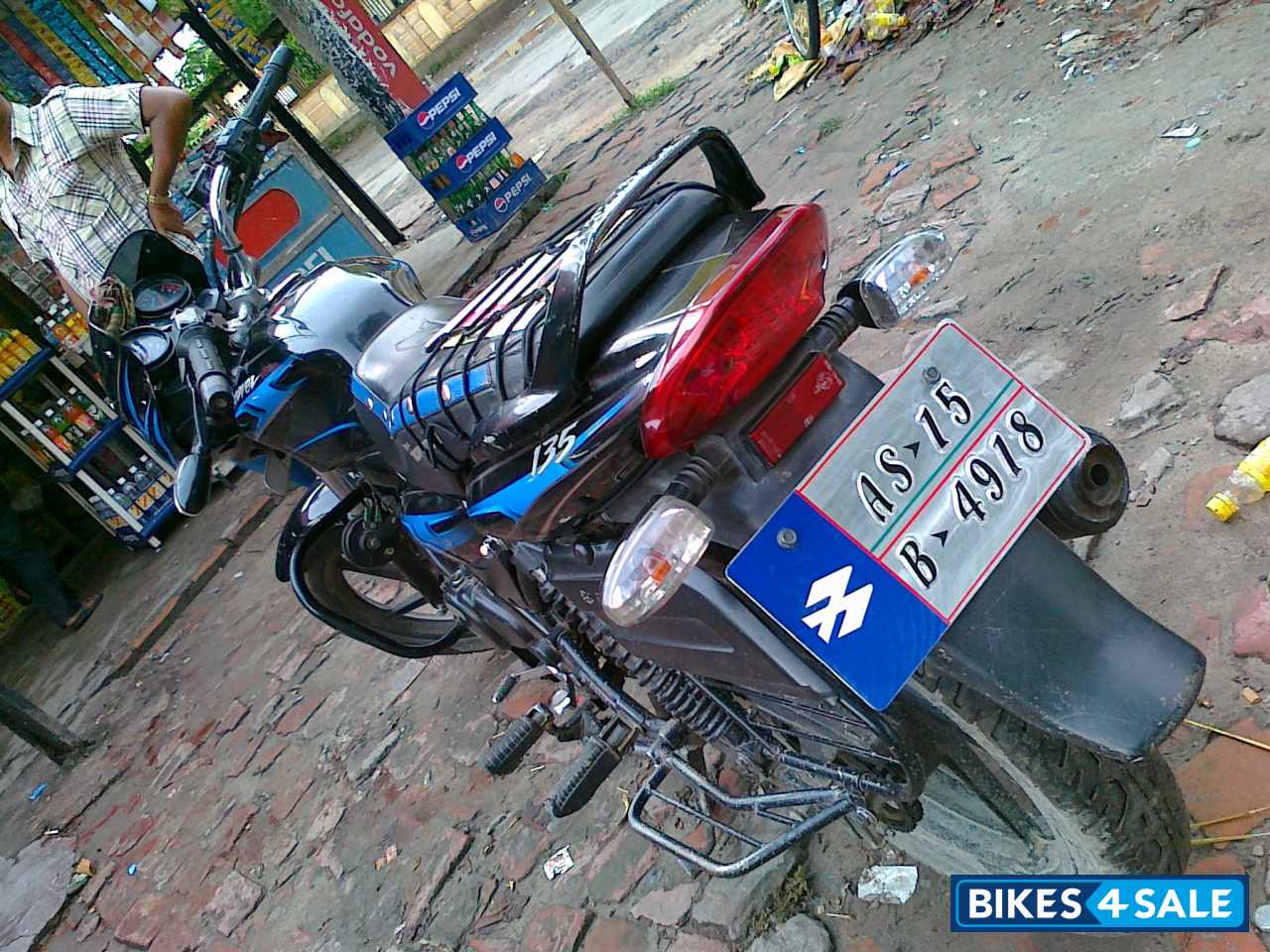 Black Deccan Blue Bajaj Discover DTSi 135