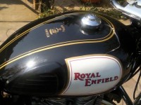 Custom Metallic Black Royal Enfield Bullet Standard 350