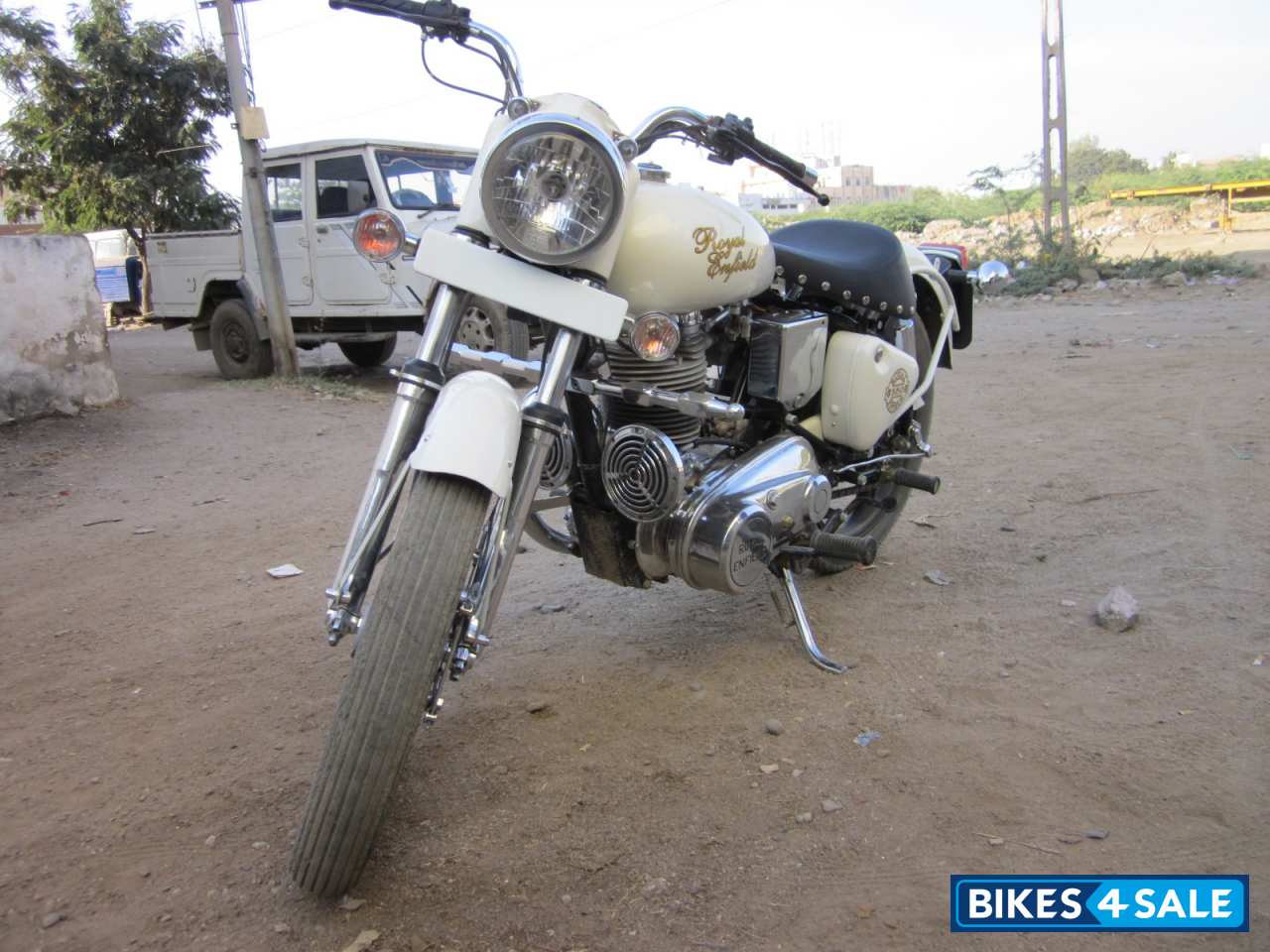 Skotia White Royal Enfield Bullet Electra